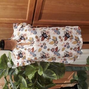 Floral sleeveless top